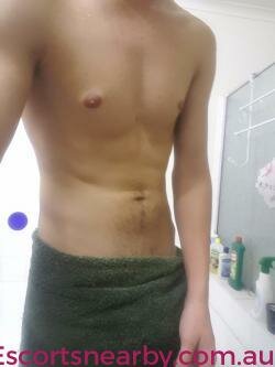 escort-Looking for a older man to play with me, Sunshine Coast